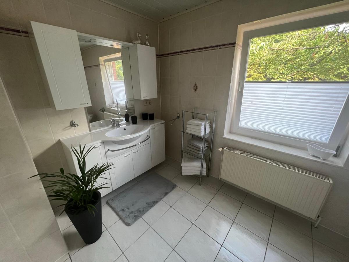 Familienfreundliche Ferienwohnung Mit Wintergarten Badow Экстерьер фото