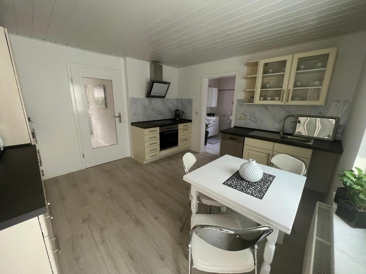 Familienfreundliche Ferienwohnung Mit Wintergarten Badow Экстерьер фото